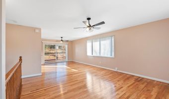 7852 OREANA Dr, Annandale, VA 22003