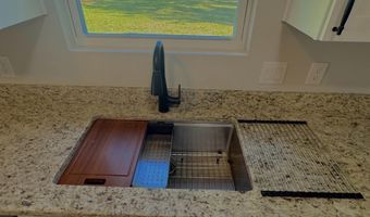 3844 Throne Ct, Bagdad, FL 32583