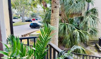 216 AFTON Sq 202, Altamonte Springs, FL 32714