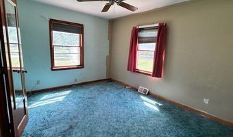 309 1st St E, Altoona, IA 50009
