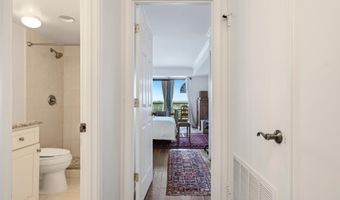 5904 MOUNT EAGLE Dr 1214, Alexandria, VA 22303