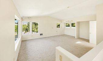 1105 Ivy Ln, Ashland, OR 97520