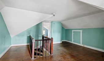 306 Broadway Ave 306-310, Newport, RI 02840