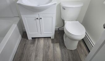 1555 Union St, Bangor, ME 04401