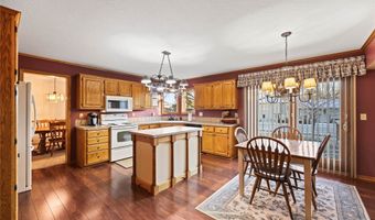 617 NW 10th St, Ankeny, IA 50023