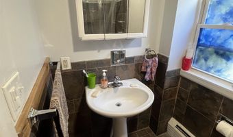 16 Germain St, Burlington, VT 05401