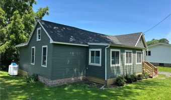 35 Bolton Ave, Alexandria Bay, NY 13607