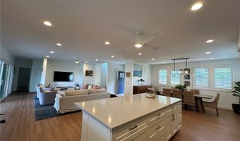 5872 Haleola St, Honolulu, HI 96821