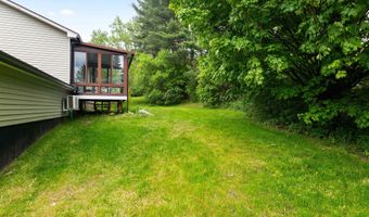 15 Spring Hollow Ln, Barre, VT 05641