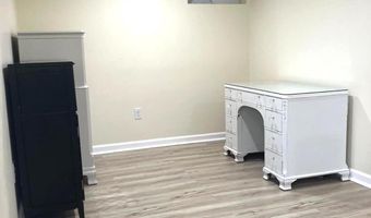 626 S IRVING St, Arlington, VA 22204