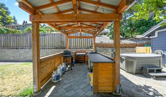 1108 Park St, Ashland, OR 97520