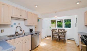1 Lee Ann Dr, Johnston, RI 02919