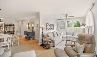 158 Narragansett Ave I, Newport, RI 02840