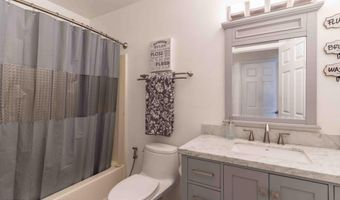 345 ARNOLD Dr, Aztec, NM 87410