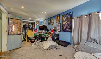 35 Grand St, Amsterdam, NY 12010