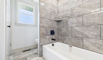 901 Fremont Dr, Anderson, IN 46012