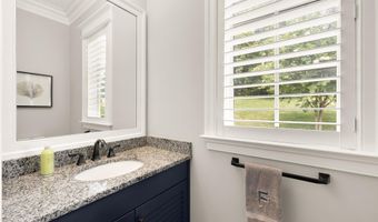 6617 LYBROOK Ct, Bethesda, MD 20817