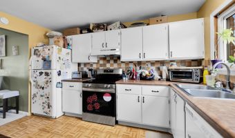 2245 Nichols Rd C, Arlington Heights, IL 60004