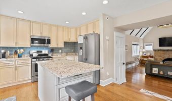 2347 S ARLINGTON RIDGE Rd, Arlington, VA 22202