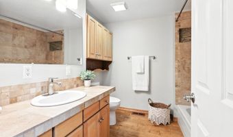 16510 SE GORDON St, Milwaukie, OR 97267