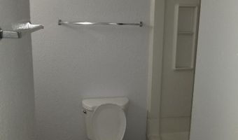 303 Vassar Dr SE Apt 2, Albuquerque, NM 87106