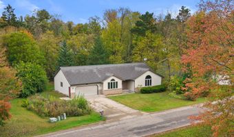 440 BEVERLY Dr, Amherst, WI 54406