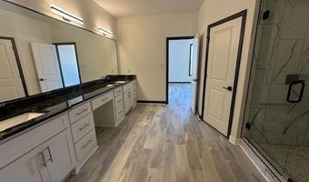 1064 Duke Dr, Bauxite, AR 72011
