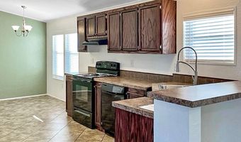 105 E Harkness Rd, Carlsbad, NM 88220