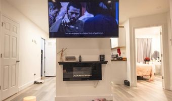 53 School St, East Providence, RI 02914