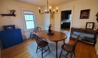 84 14th St, Bangor, ME 04401