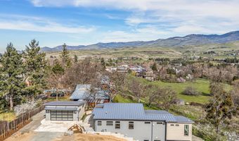 852 Oak St, Ashland, OR 97520