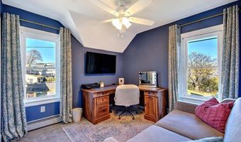 93 Narragansett Ave, East Providence, RI 02915