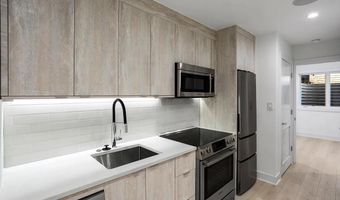 4 R St NW 4, Washington, DC 20001