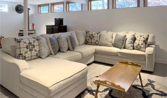 89 Narrow Ln, Charlestown, RI 02813