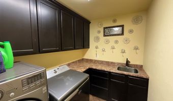 1622 Red Oak Ln, Andrews, TX 79714