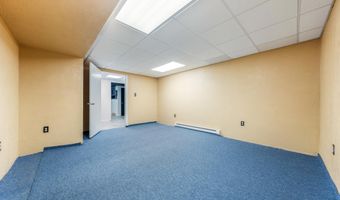 2725 S JACKSON St, Appleton, WI 54915