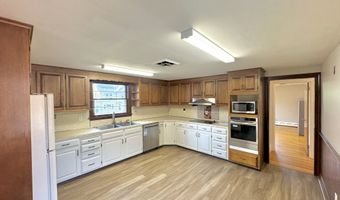160 Wolcott St, Bristol, CT 06010