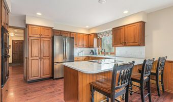 10159 E Rivershore Dr SE, Alto, MI 49302