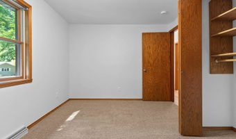 3024 E FOREST St, Appleton, WI 54915