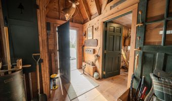 48 Old Searsport Ave, Belfast, ME 04915