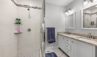 30 Gloucester St 30, Arlington, MA 02476