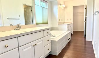 2341 Timbercrest Court Ct, Ann Arbor, MI 48103