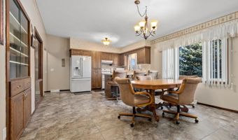 2325 Countryaire Estates Dr, Aberdeen, SD 57401