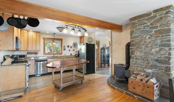 266 Ursa Ridge Rd, Brattleboro, VT 05301