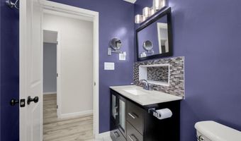 840 Cortland Dr, Apple Valley, MN 55124