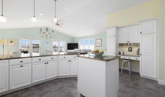 18 STARFISH Dr, Narragansett, RI 02882
