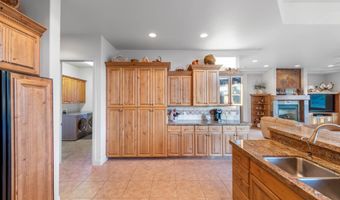 866 E Sand Hollow Dr, Ivins, UT 84738