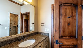 8 Funny Bird Ln, Buffalo, WY 82834