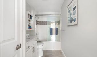 40 Kettle Point Ave, East Providence, RI 02914