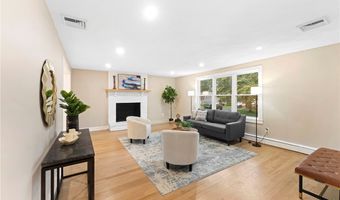 75 Walnut Rd, North Kingstown, RI 02852